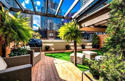 Bay Cloverhill Apartment | Spacious Downtown 1BR w/Private Terrace & BBQ Grill+ Pet-Friendly!