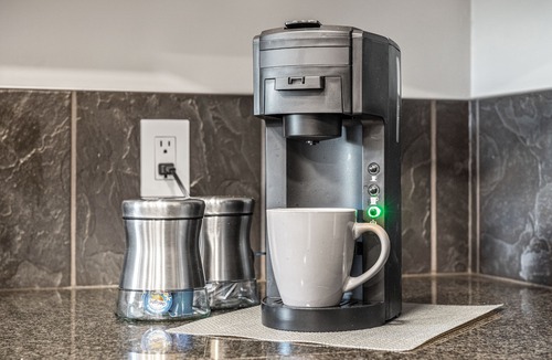 Mission District Condo | Spacious Downtown 2-Bed: AC, Secure Underground Parking. Saddledome + Stampede