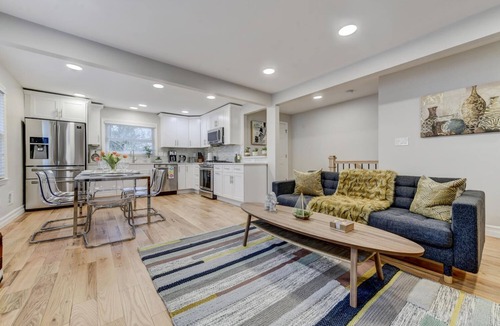 Princeton Condo | Spacious Downtown 2BR w/Parking