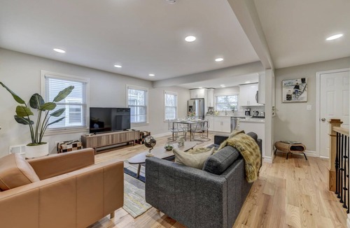 Princeton Condo | Spacious Downtown 2BR w/Parking