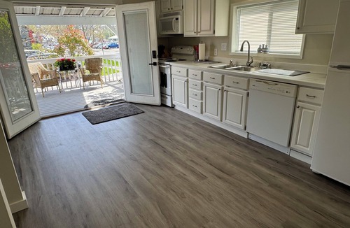 Lettered Streets House | Spacious downtown oasis, free parking & laundry