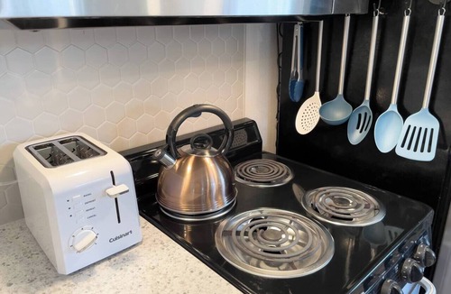 York Apartment | Spacious Downtown Studio | A+ Location | Near WWU