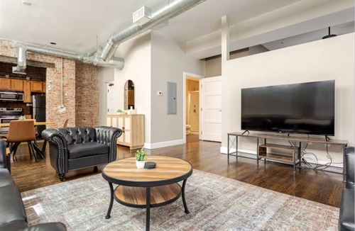 Mile Square Apartment | Spacious Downtown Indianapolis Luxury 1BR Full Kitchen