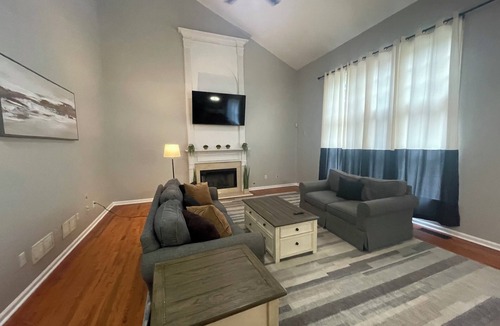 Suwanee House | Spacious Dream home W/Private Pool!