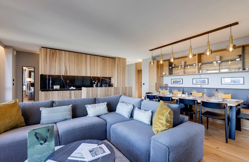 Arc-1800 Apartment | Spacious Duplex with Spa, 4 Bedrooms, Arc 1800