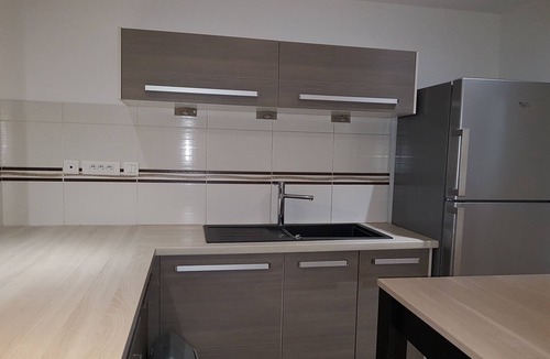 Murviel-les-Beziers House | Spacious duplex historic center