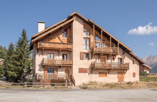 Puy-Saint-Pierre Apartment | Spacious duplex for 12, panoramic view, Puy-Saint-Pierre
