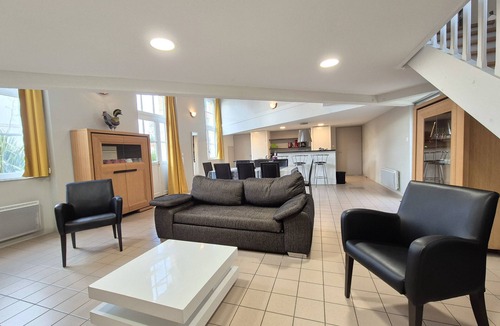 Grosbreuil House | Spacious duplex house in Grosbreuil