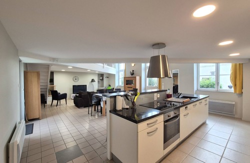 Grosbreuil House | Spacious duplex house in Grosbreuil