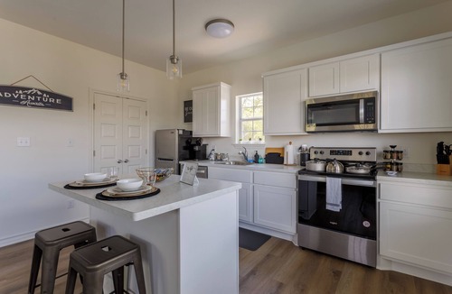 Denver Heights House | Spacious Duplex Near River Walk Two Modern Homes