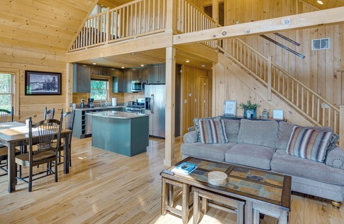Durham Cabin | Spacious Durham Cabin w/ Deck & Mountain Views