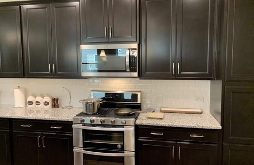 Durham House | Spacious Durham Townhome Close to Duke & RDU