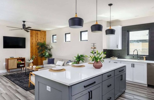 Holly House | Spacious East Austin Home Private Gym & Free Parking