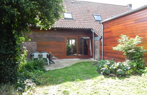 Steenvoorde Cottage | Spacious eco-friendly cottage with garden and pets welcome in Steenvoorde