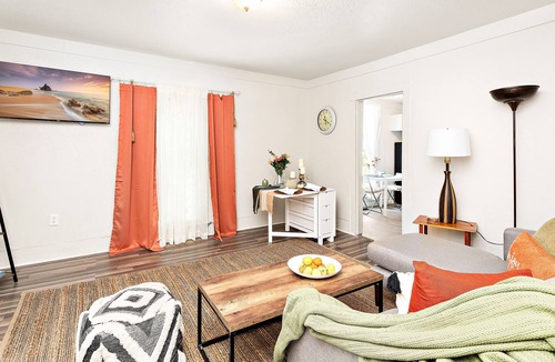 Excelsior Springs Apartment | Spacious Elegance Near Downtown