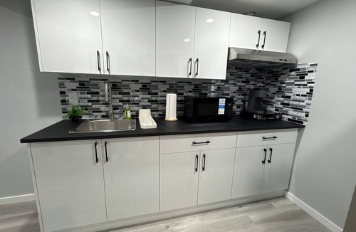 Winnipeg House | Spacious Entire Basement Suite + Parking | Self Check-In + Wi-Fi