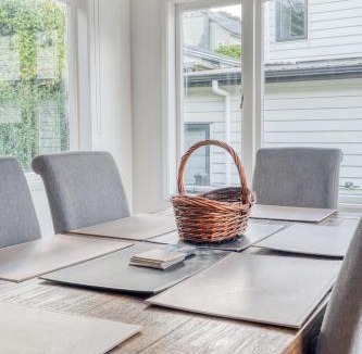 Epsom House | Spacious Entire Home in Epsom