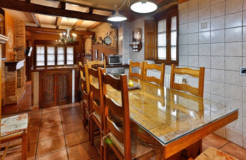 Canalejas de Penafiel House | Spacious Country House in Ribera del Duero near Peñafiel Castle