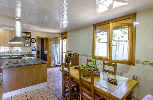 Torrelles de Llobregat Villa | Spacious, Sublime Villa just 15km to Barcelona!