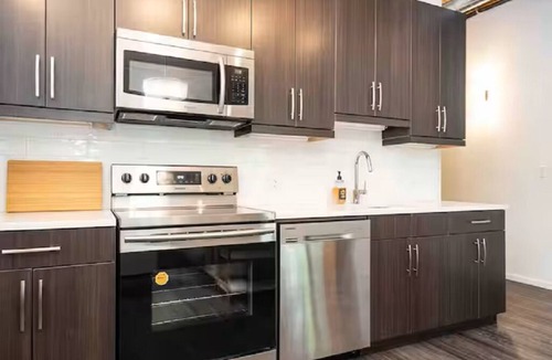 Winnipeg Condo | Spacious Exchange District Condo | 1 Bed | 1 Bath |