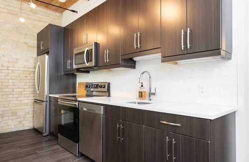 Winnipeg Condo | Spacious Exchange District Condo | 1 Bed | 1 Bath |