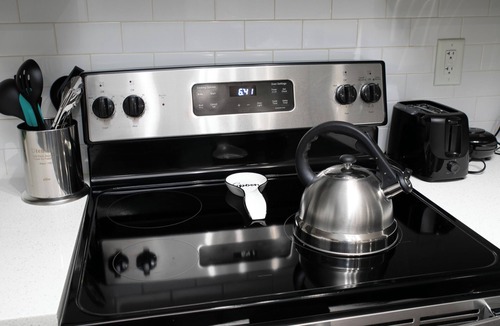 Madison Apartment | Spacious Extended Stay - Pool & Gym