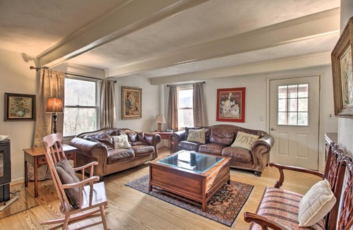 Faber House | Spacious Faber Home w/Yard, Steps to Winery!