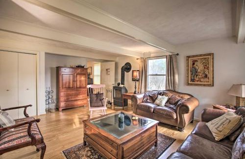 Faber House | Spacious Faber Home w/Yard, Steps to Winery!
