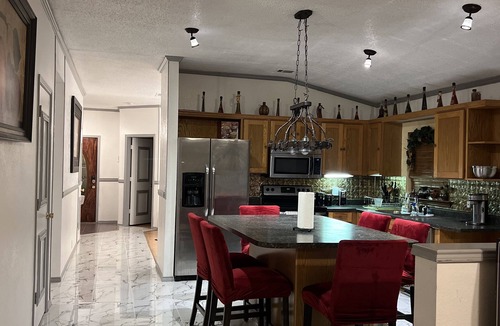 Glenn Heights House | Spacious, Family Friendly, Centrally Located