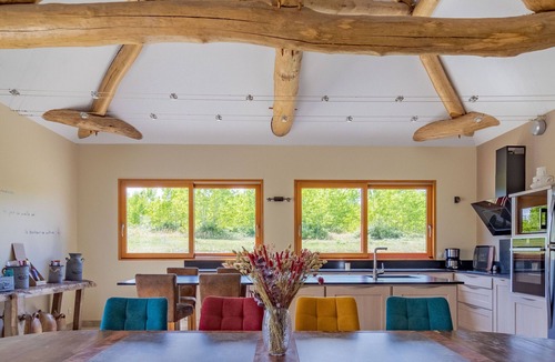Echemire Cottage | Spacious Family Getaway: Private Pool, Modern Amenities, Close to Angers & La Flèche Zoo