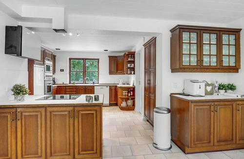 Stokkemarke House | Spacious family friendly cottage with pool, activity room and sauna.
