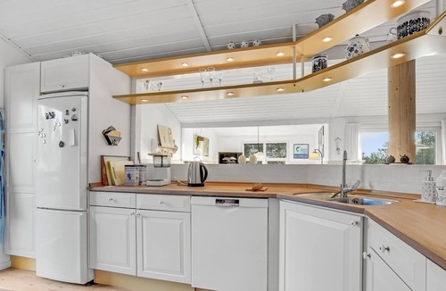 Strandby House | Spacious family friendly cottage only 150 m from beach