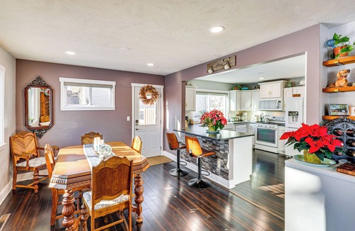 Lincoln House | Spacious & Family Friendly! Lincoln Home Near Dtwn