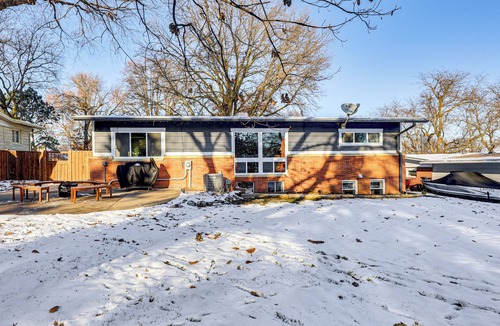 Lincoln House | Spacious & Family Friendly! Lincoln Home Near Dtwn
