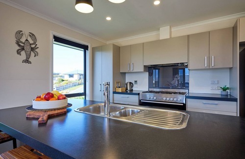 Kaikoura House | Spacious | Family-Friendly | Parkside