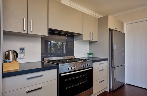 Kaikoura House | Spacious | Family-Friendly | Parkside