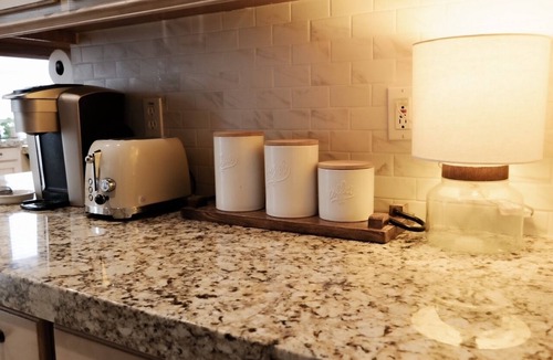 Kyle House | Spacious Family - Friendly Home Near Wedding Venues and Plum Creek Golf Course.