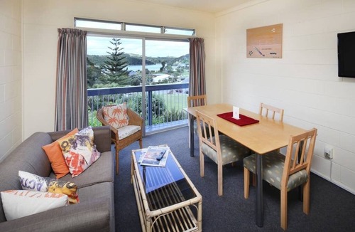 Ostend Apartment | Spacious, Family Friendly, Self-contained 2 Bedroom Units