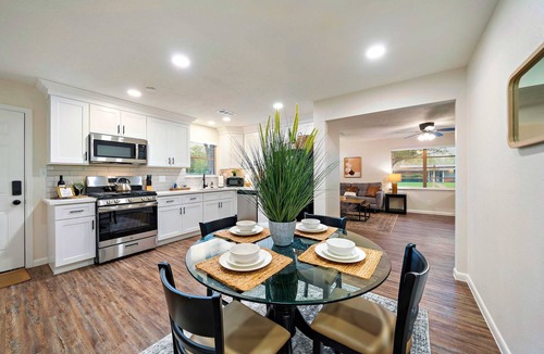 Baytown House | Spacious Family Gem: Private Giant Yard | 4br