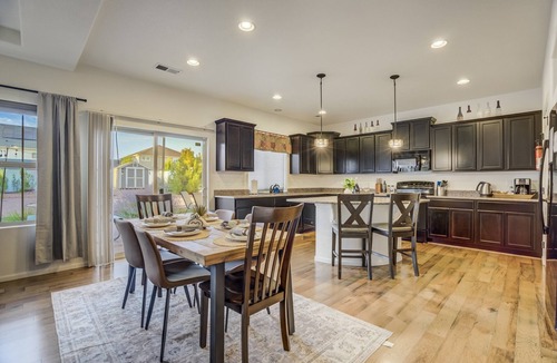 Fountain House | Spacious Family Getaway | Fire Pit & Pet Friendly