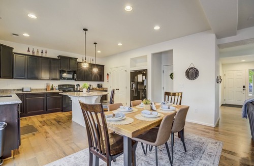 Fountain House | Spacious Family Getaway | Fire Pit & Pet Friendly