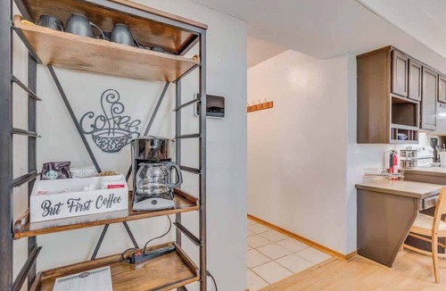 Derby House | Spacious Family Getaway With Arcade Games & PackNPlay