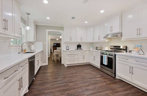 Bryan House | Spacious Family & Group Home + Fenced Yard