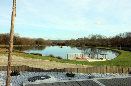 Le Cercueil Cottage | Spacious family home with terrace, pets allowed