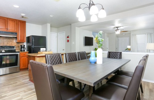 Leon Valley House | Spacious Family Home, Near Lackland