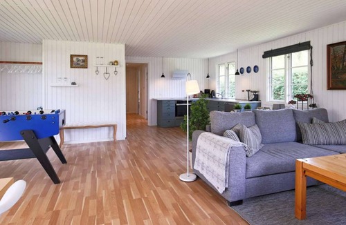 Roskilde Apartment | Spacious Family Home in Roskilde