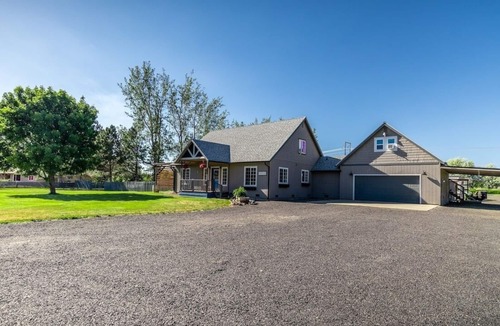 Ellensburg House | Spacious Family Home w/Hot Tub