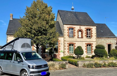 Carelles Cottage | Spacious Family Home with Heated Indoor Pool, Billiards, and Scenic Terraces
