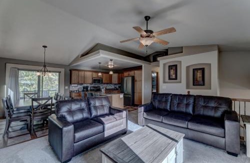 Rapid City House | Spacious Family Home with 2 King Suites