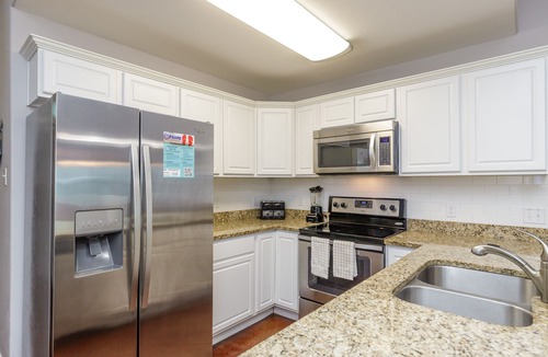 Corpus Christi House | Spacious Family & Pet-Friendly Townhome | Pool & Playground